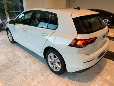 Usato 2022 VW Golf 1.0 Benzin 90 CV (24.900 €)