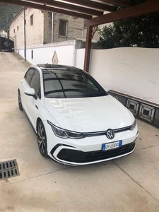 Usato 2022 VW Golf VIII 1.5 El_Benzin 150 CV (30.000 €)