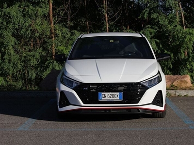 Usato 2023 Hyundai i20 1.6 Benzin 204 CV (31.000 €)