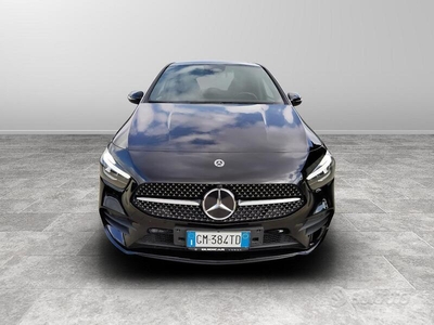 Usato 2023 Mercedes B180 2.0 Diesel 116 CV (37.900 €)