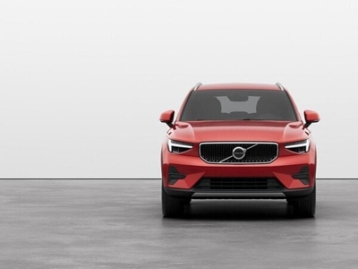 Usato 2023 Volvo XC40 2.0 El_Hybrid 163 CV (46.970 €)