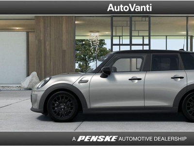 Usato 2024 Mini Cooper Clubman 1.5 Benzin (29.430 €)