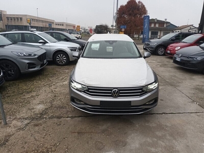 Usato 2024 VW Passat 1.5 Benzin 150 CV (35.000 €)