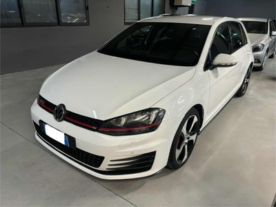 VOLKSWAGEN Golf 7ª serie