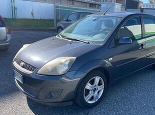 Ford Fiesta 1.2 16V 5p. Ghia