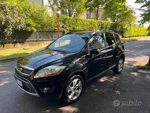 Ford Kuga 2.0 TDCI 163 CV 4WD Powershift Titanium