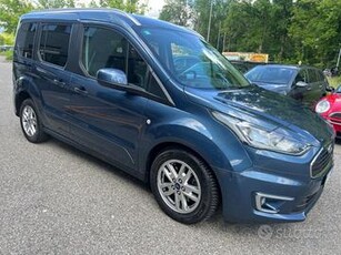 Ford Tourneo Connect 1.5 TDCi 120 CV Titanium