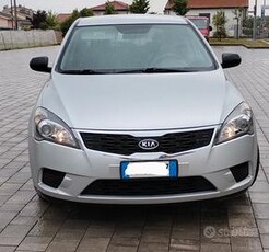 KIA cee'd 2ª serie - 2011