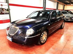 LANCIA Thesis 2.4 JTD 20V aut. Executive