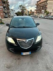 Lancia Ypsilon 0.9 Twinair NEOPATENTATI