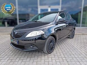 LANCIA Ypsilon 1.0 5 porte Hybrid Silver 