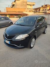 Lancia Ypsilon 1.2 69 CV 5 porte Gold