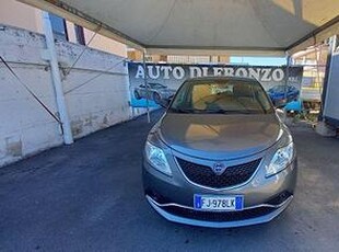 LANCIA - Ypsilon - 1.2 69 CV 5p. Silver