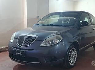 Lancia Ypsilon 1.2 69 CV Diva *NEOPATENTATI*