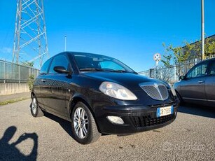 Lancia Ypsilon 1.2 Oro