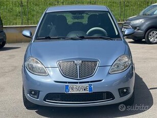 Lancia Ypsilon 1.2 Oro