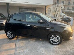 Lancia Ypsilon 1.3 MJT 16V 95 CV 5 porte S&S Plati