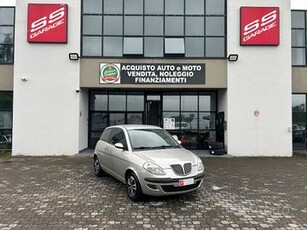 Lancia Ypsilon 1.3 MJT | NEOPATENTATI