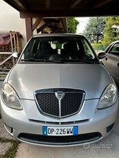 Lancia ypsilon 2008 neopatentati