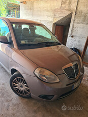 Lancia ypsilon 2010