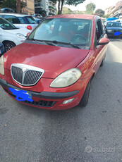 Lancia ypsilon