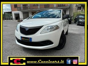 Lancia Ypsilon HYBRID SILVER 2021