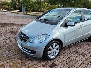 Mercedes-benz A 180 CDI BlueEFFICIENCY Elegance