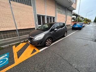 Opel meriva riverniciata 9 mesi fa