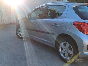 Peugeot 207 - 2006