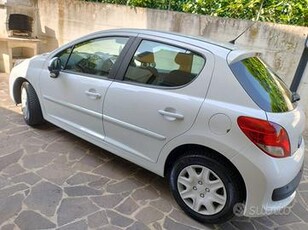 Peugeot 207 - 2012 adatta neopatentati