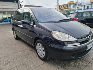 Peugeot 807 2.0 HDi S