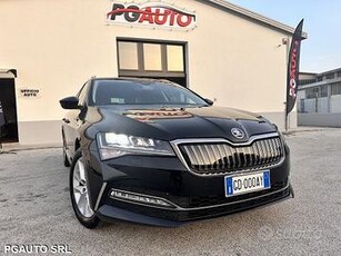 Skoda Superb Wagon iV 1.4 tsi phev Style dsg