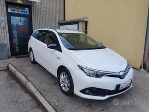 TOYOTA Auris 1.8 Hybrid Touring Sport Lounge FIN