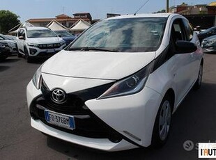 TOYOTA - Aygo 5p 1.0 x-cool