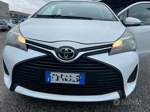 Toyota Yaris 1.0 5 porte Lounge