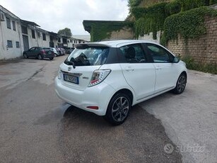 Toyota Yaris 1.0 5 porte Lounge versione full opti