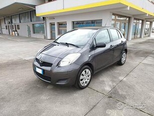 Toyota Yaris - 1.0 Benz. - 5 Porte - Neopatentati