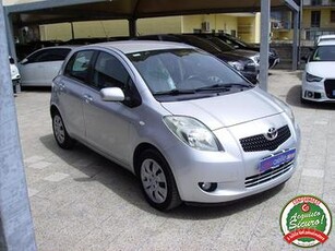 TOYOTA Yaris 1.4 D-4D 5 porte Sol