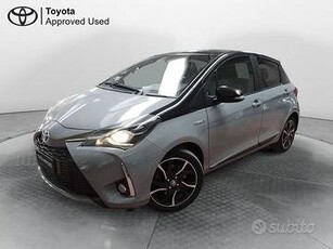 Toyota Yaris 1.5 Hybrid 5 porte Trend Grey E...