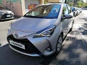 Toyota Yaris 1.5 Hybrid Business