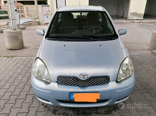 Toyota Yaris 2004