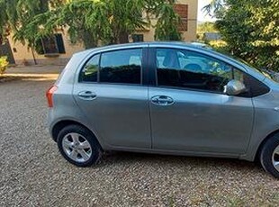 TOYOTA Yaris - 2006