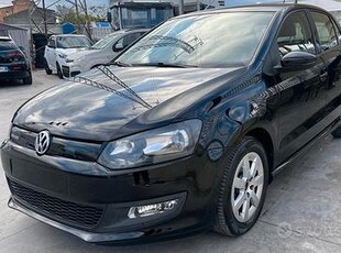 VOLKSWAGEN Polo 1.2 diesel 75cv- 2013