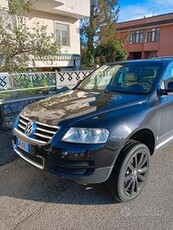 Volkswagen Touareg 3.0 V6 TDI DPF tiptronic