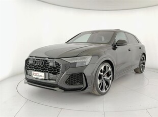 Audi Q8 RS TFSI V8 quattro tiptronic