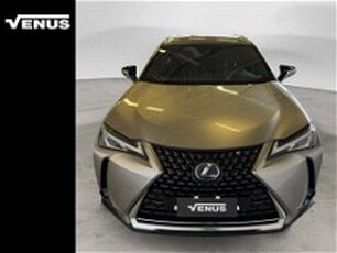 Lexus UX Hybrid 4WD Luxury del 2021 usata a Monza