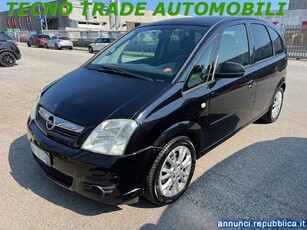 Opel Meriva 1.7 CDTI Cosmo AUTOCARRO Spinea