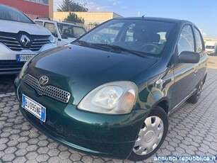 Toyota Yaris 1.0i 16V cat 5 porte Asti