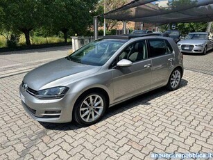 Volkswagen Golf 2.0 TDI 5p. Highline BlueMotion Technology Guastalla