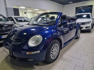 VOLKSWAGEN New Beetle